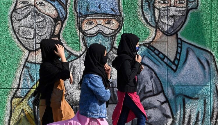 Only 7% of Urban Indian Women Have Paid Jobs